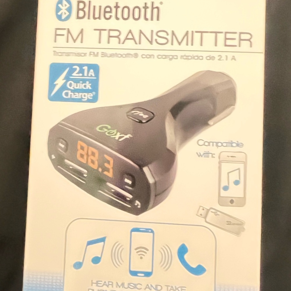 Bluetooth FM Transmitter with Quick Charge